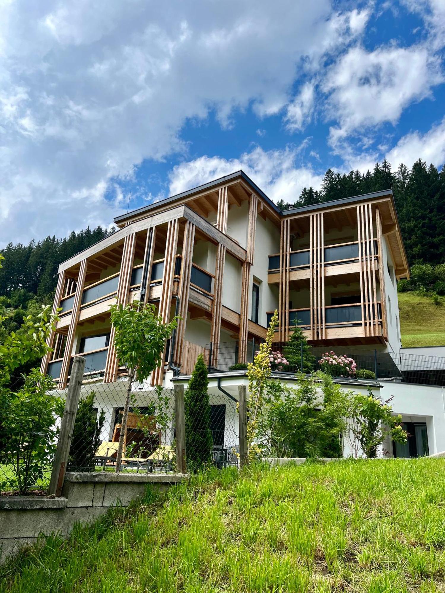 Natur Zeit - Alpine Garden Apartments Mayrhofen Exteriér fotografie