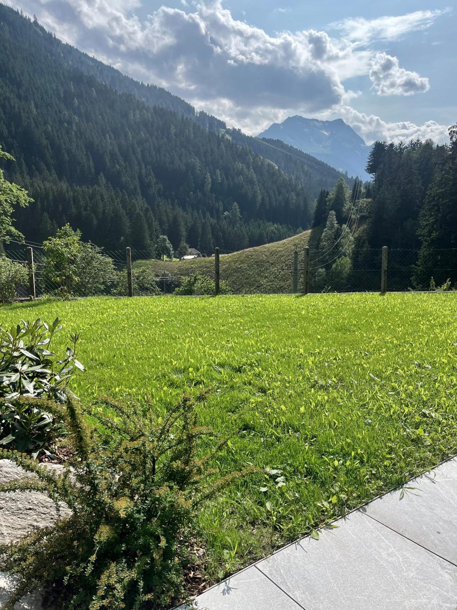 Natur Zeit - Alpine Garden Apartments Mayrhofen Exteriér fotografie